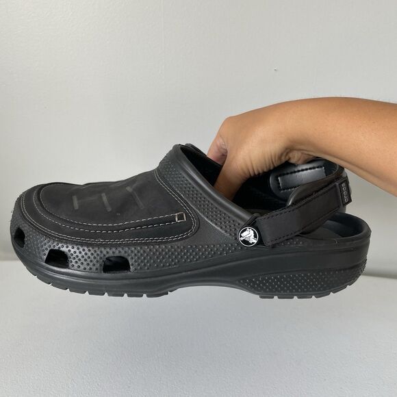 Crocs Men\'s Classic Yukon Vista II LiteRide Clog Sandal Black/Slate Grey Size 11